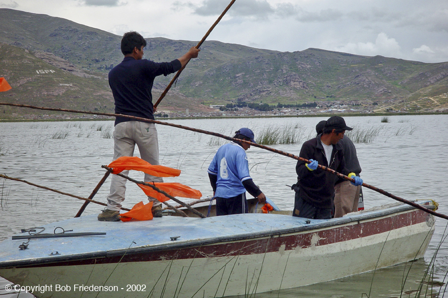 DSC00709_Titicaca_Workers